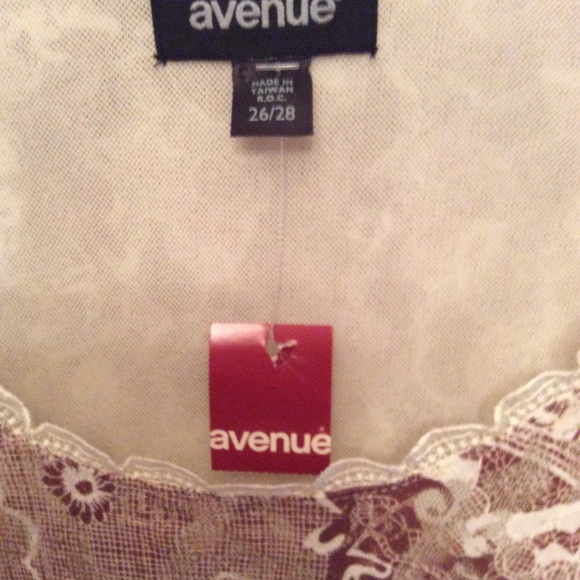 Avenue Feminine Stretch Lace Floral Blouse - Picture 2 of 6